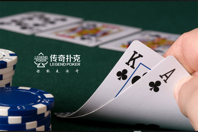 传奇扑克没中的同花听牌可以用来诈唬吗？