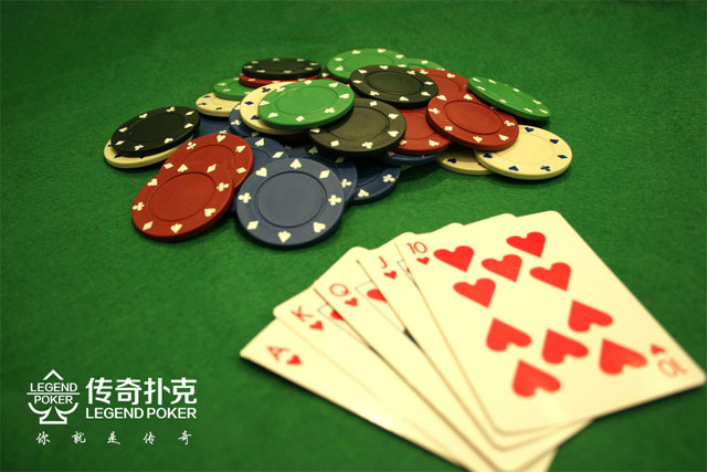 传奇扑克翻牌圈拿到两端顺子听牌怎么玩？