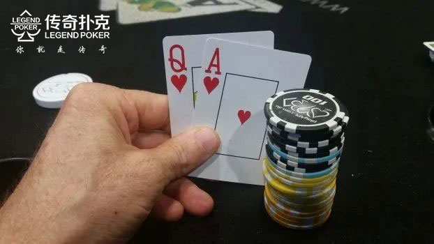 在传奇扑克APP拿到“两高张”怎么打？