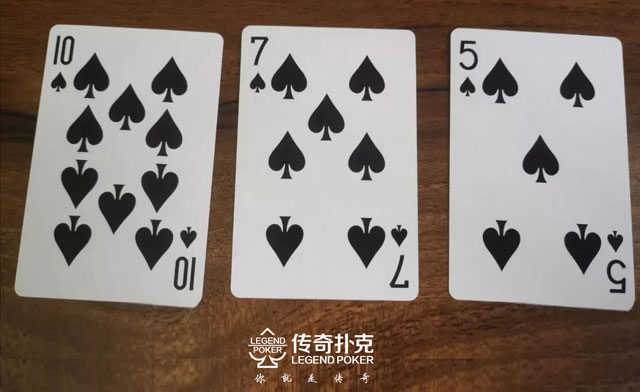 帮助你改善德州单色翻牌面打法的4个实用技巧
