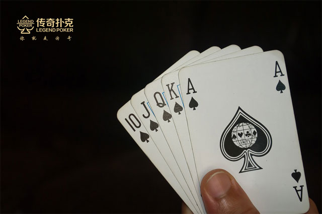 对抗传奇扑克APP跟注站时扩展价值下注范围